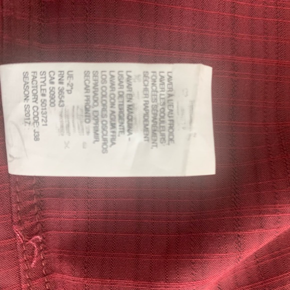Button down short sleeve shirt more of a dark red or maroon-ish nature of color - Picture 5 of 6